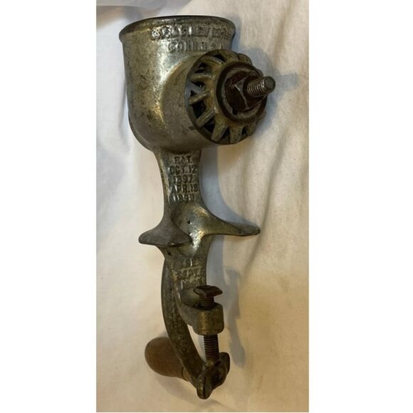 Universal Food Chopper No. 1 L.F. & C New Britain Conn. USA Meat Grinder Vintage - Picture 6 of 16